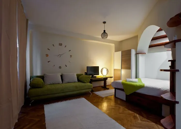 Green Apartment